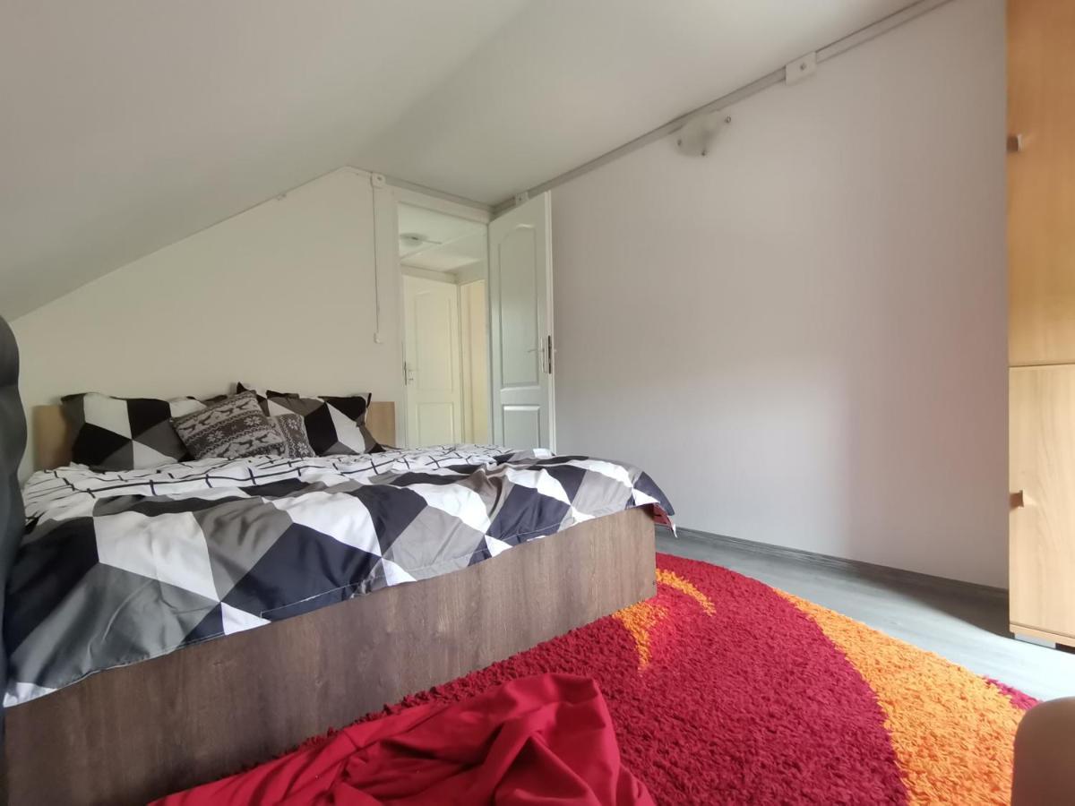Holiday home Casuta De Munte *