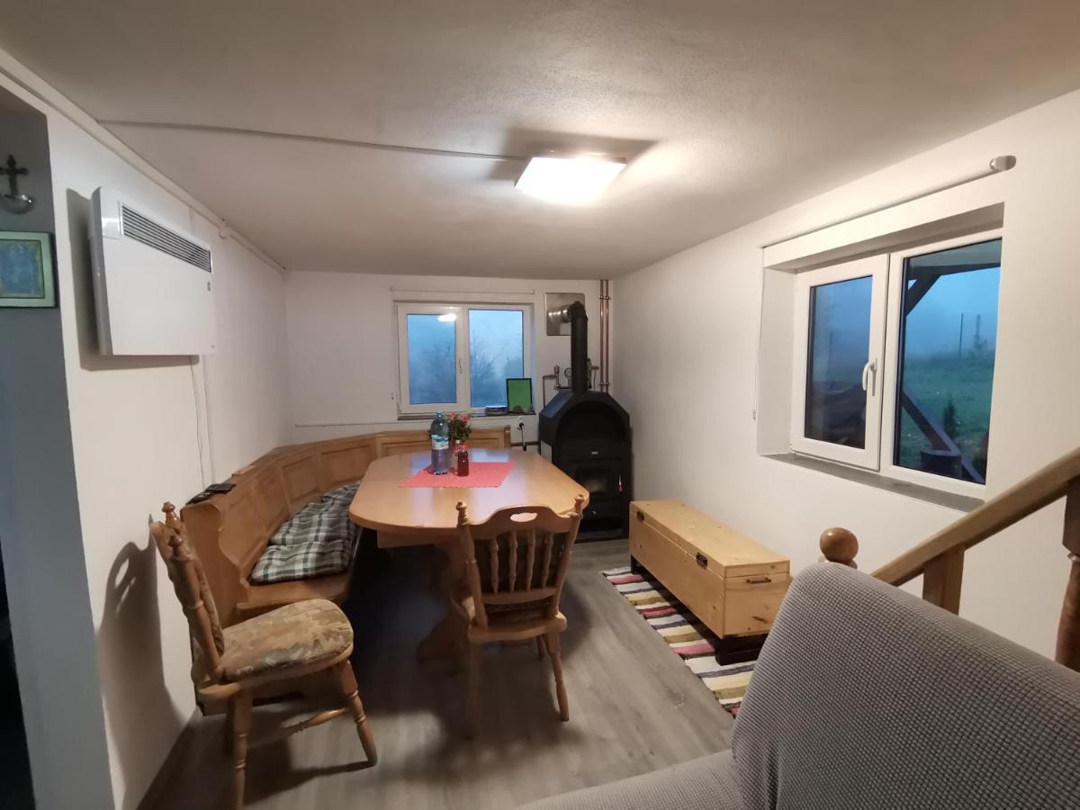 Casuta De Munte Casa vacanze Mărişel